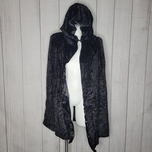 Chasing Fireflies Wishcraft Black Velvet Hooded Cape Heart One Size Fits Most - Picture 1 of 9